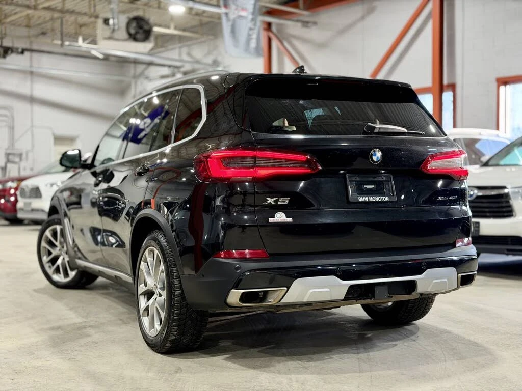 BMW X5 40i* ПАМЕТ* ПАНОРАМА* ПОДГРЕВ* 360 КАМЕРА* , снимка 4 - Автомобили и джипове - 53835760