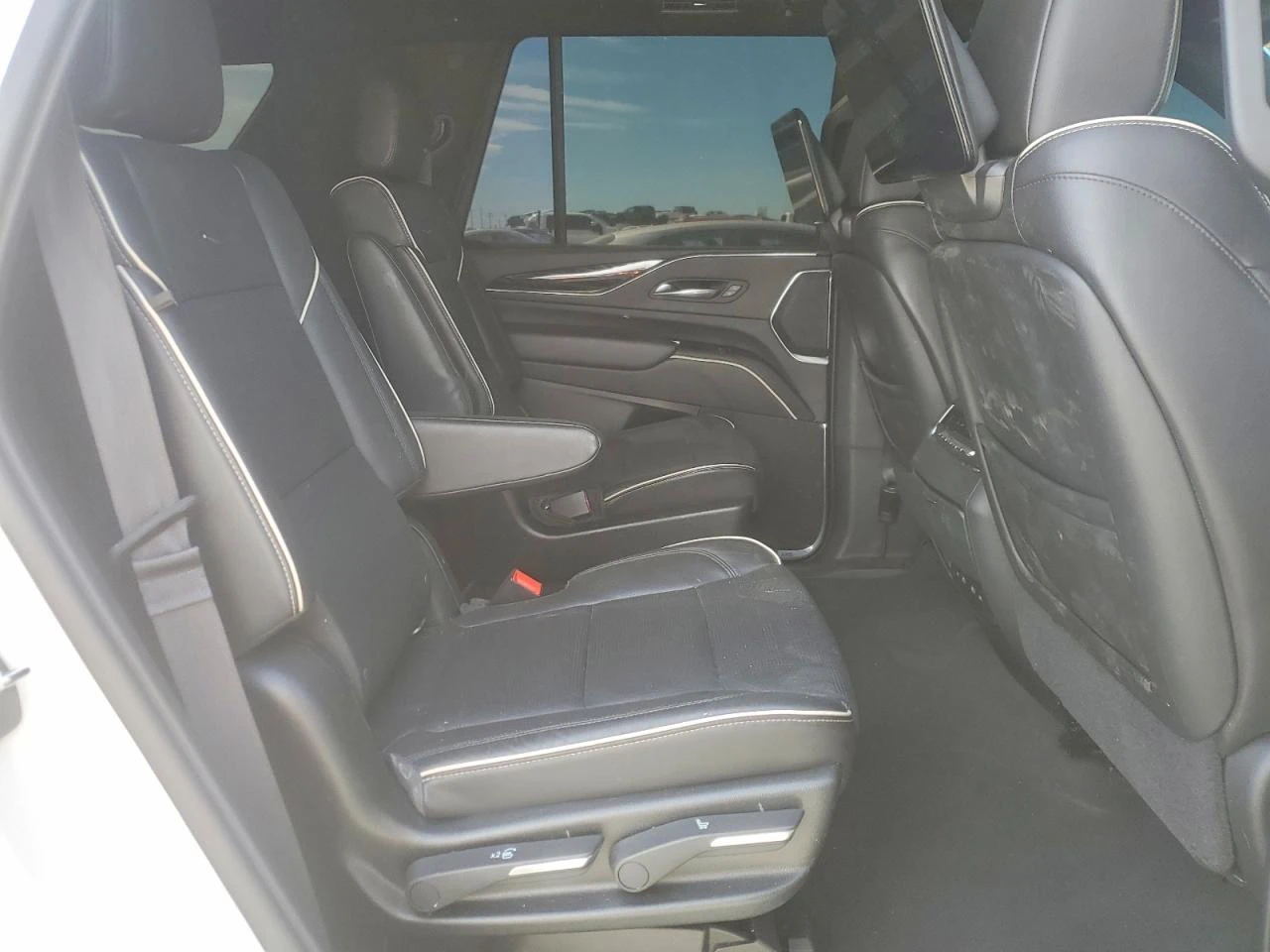 Cadillac Escalade SPORT* HEAD-UP* DISTRONIC* ���������* ������ | Mobile.bg � ����������� 11