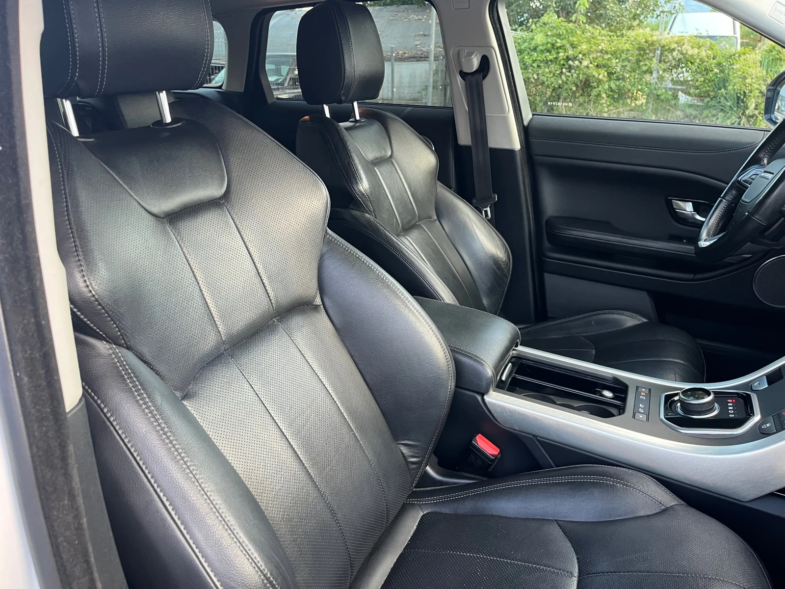 Land Rover Range Rover Evoque 2.0TDI-150-FEIS-ITALIA, снимка 6 - Автомобили и джипове - 55648730