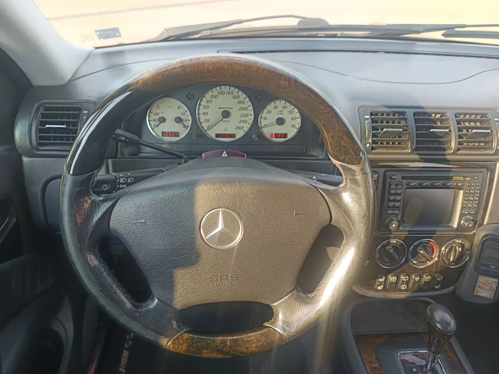 Mercedes-Benz ML 55 AMG V8, снимка 15 - Автомобили и джипове - 55825775
