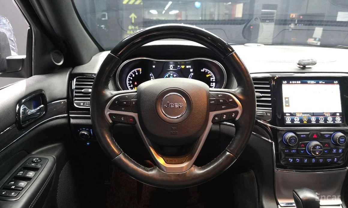 Jeep Grand cherokee, снимка 13 - Автомобили и джипове - 56460895