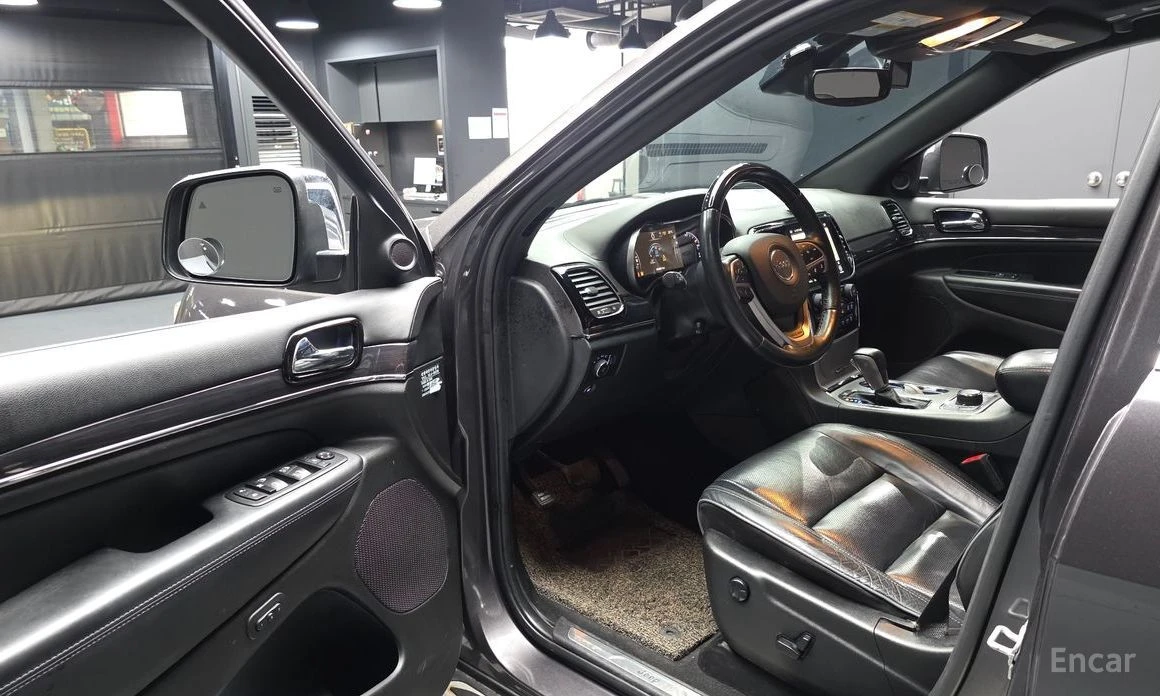 Jeep Grand cherokee, снимка 10 - Автомобили и джипове - 56460895