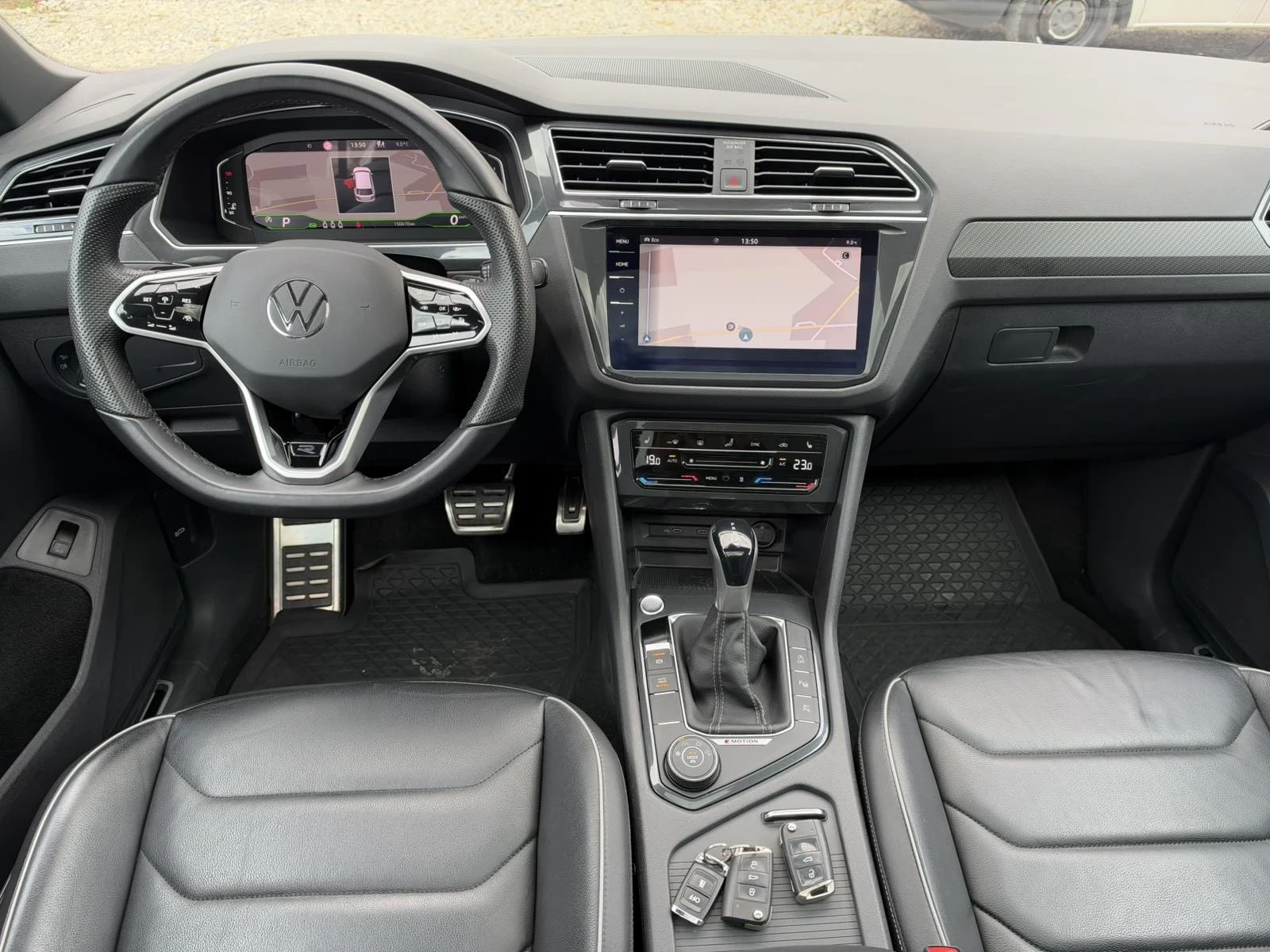 VW Tiguan 2.0TDI* R-Line* 4Motion* ���������*  | Mobile.bg � ����������� 13