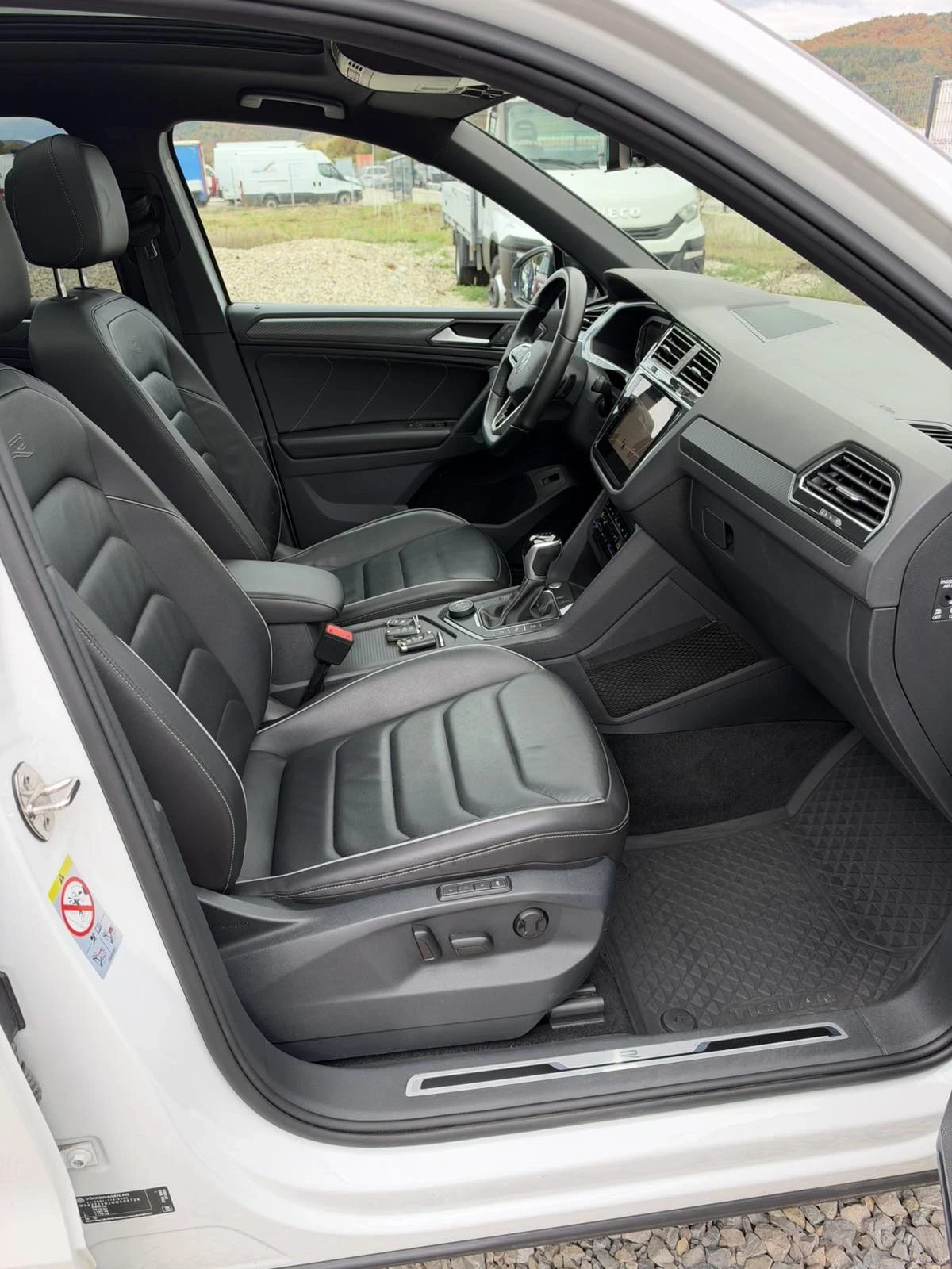 VW Tiguan 2.0TDI* R-Line* 4Motion* ���������*  | Mobile.bg � ����������� 10