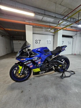 Yamaha YZF-R1 | Mobile.bg    2