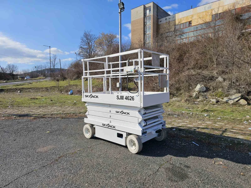 Автовишка Друга марка SKYJACK SJ 4626E, снимка 2 - Индустриална техника - 51524338