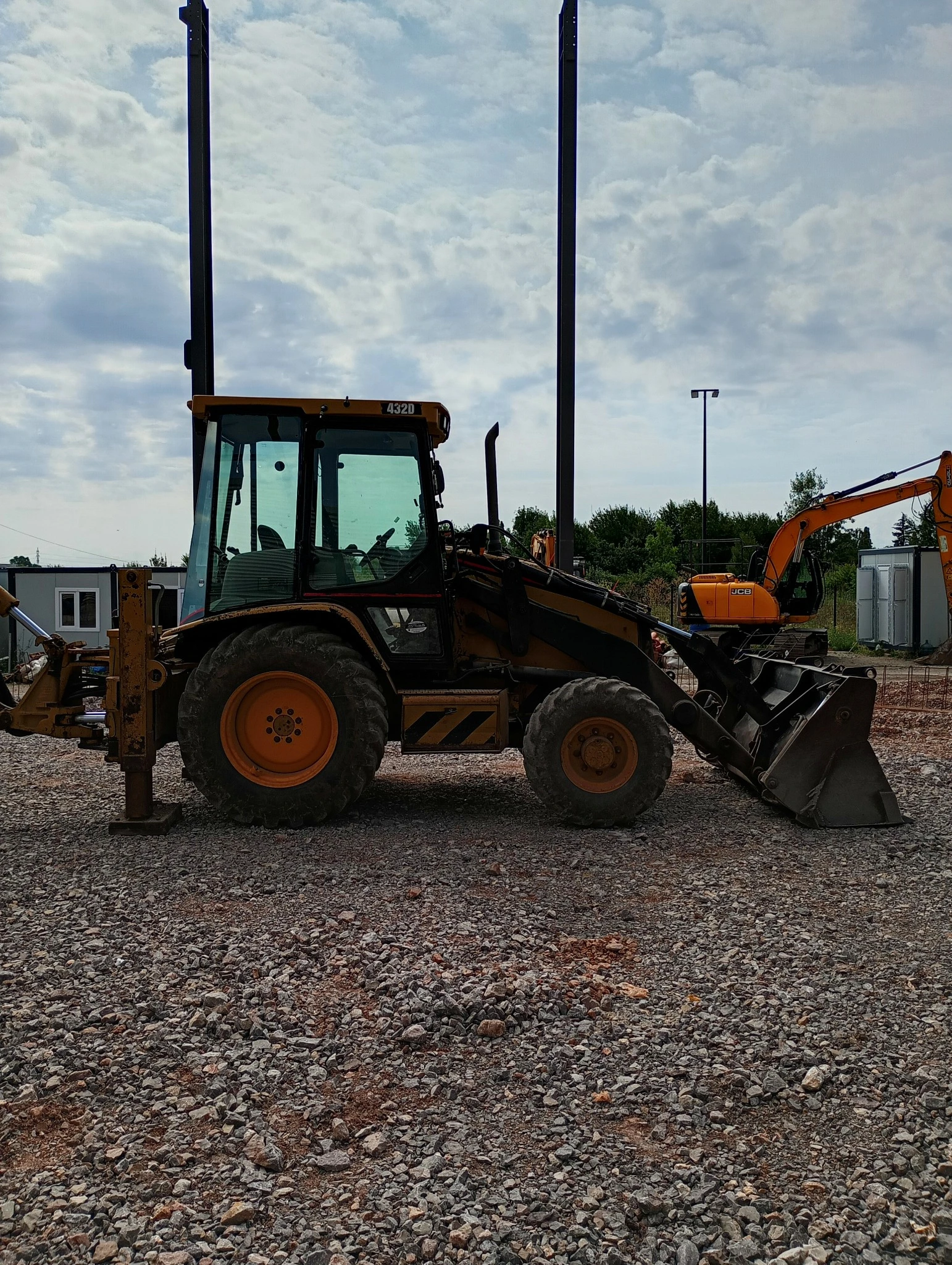 Багер Cat 432D, снимка 6 - Индустриална техника - 54944712