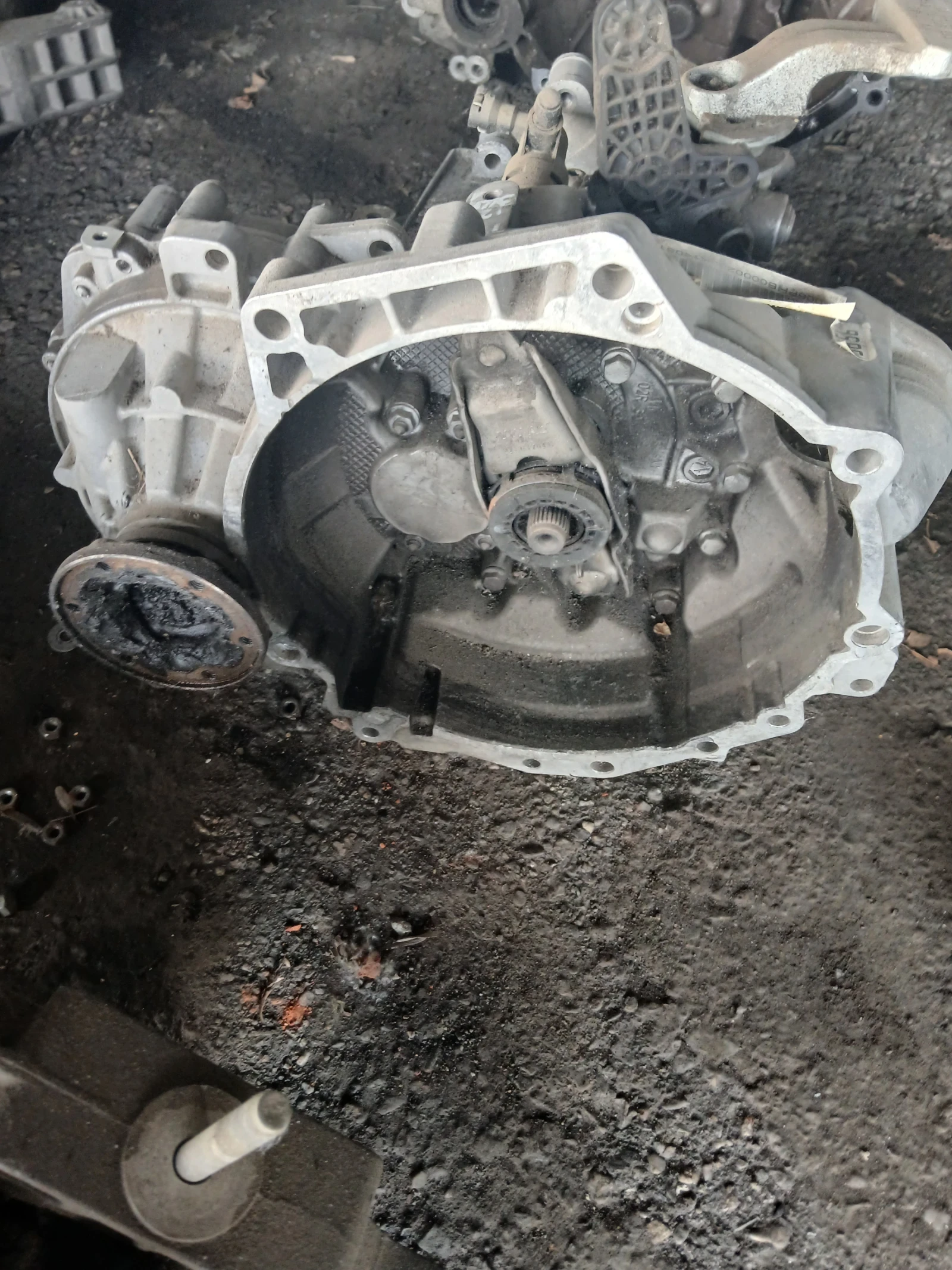 PHB 120514 скорости ръчни VW Polo 1.2 tdi 2010г