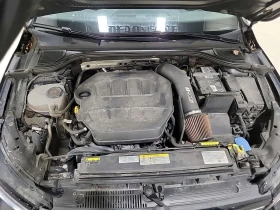 VW Golf GTI PERFORMANCE * AMBIENT* PANORAMA* CARFAX * , снимка 16