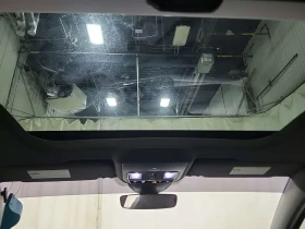 VW Golf GTI PERFORMANCE * AMBIENT* PANORAMA* CARFAX * , снимка 13