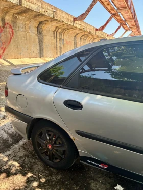 Renault Laguna 2.0i, снимка 10