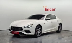 ������ Maserati Ghibli