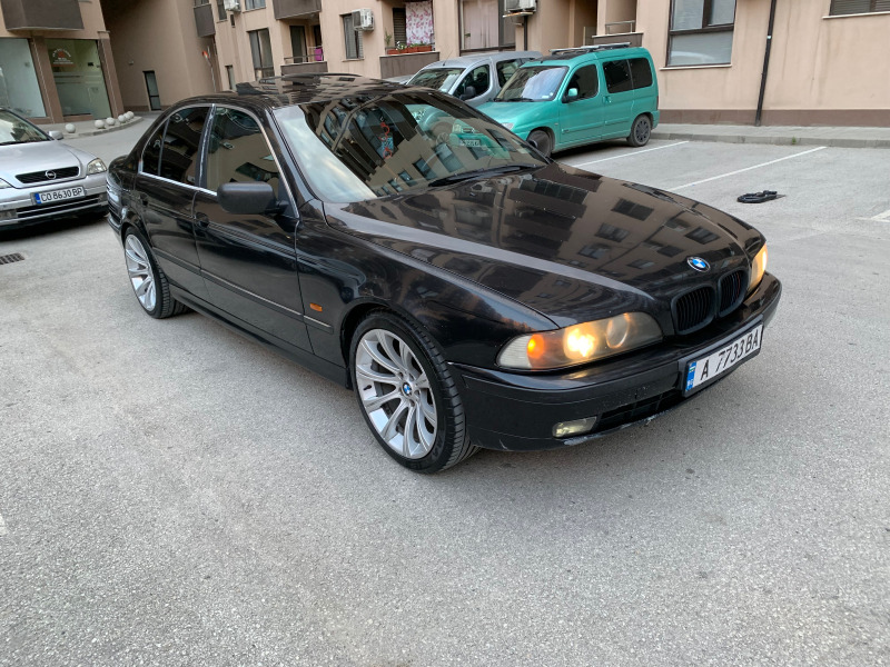 BMW 520 520i , снимка 8 - Автомобили и джипове - 46410026