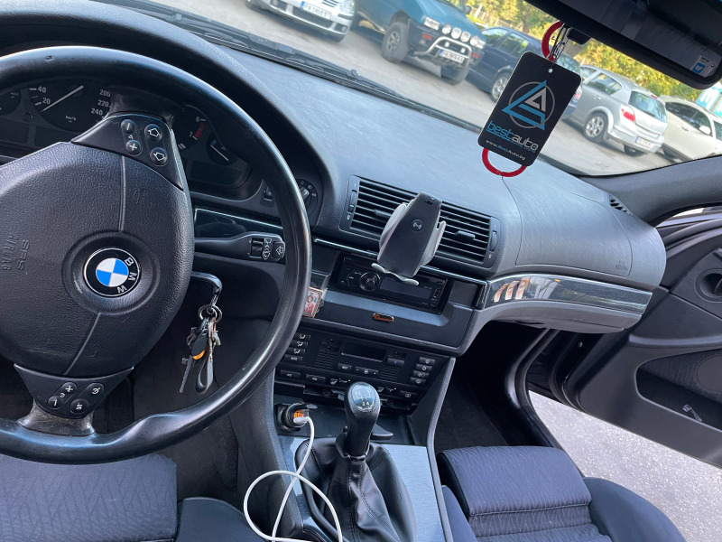 BMW 520 520i , снимка 13 - Автомобили и джипове - 46410026