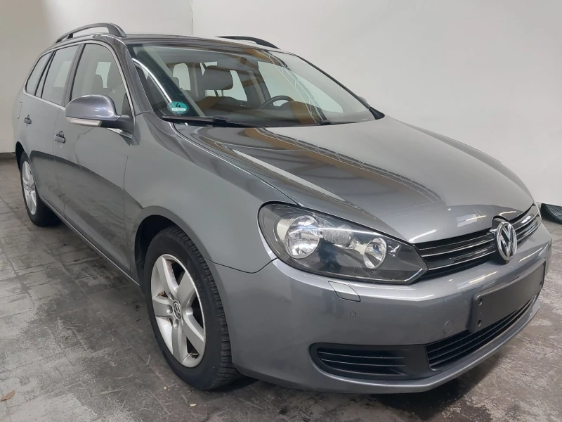 VW Golf 1.6 TDI Германия 1-Собственик Реални КМ ТОП, снимка 5 - Автомобили и джипове - 47682588