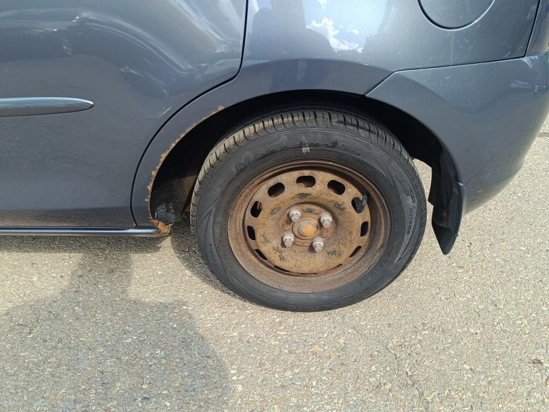 Mazda 2, снимка 9 - Автомобили и джипове - 51891664