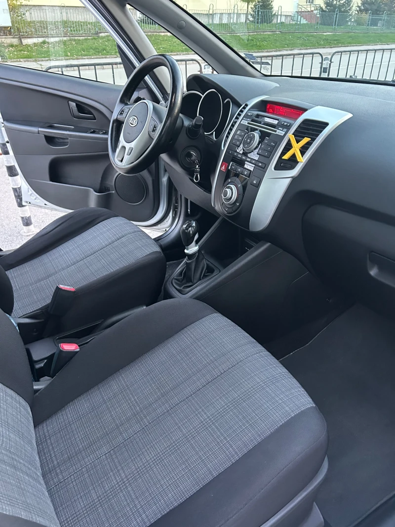 Kia Venga 1.6i Бенз/Газ, снимка 7 - Автомобили и джипове - 52449135