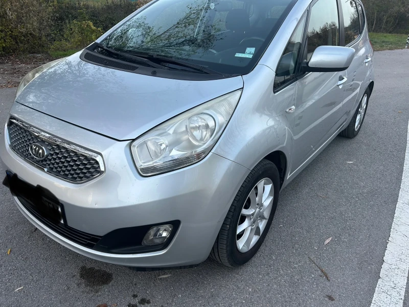 Kia Venga 1.6i Бенз/Газ, снимка 3 - Автомобили и джипове - 52449135