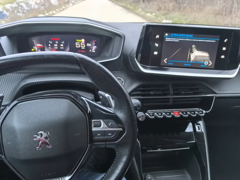 Peugeot 208 1.2 AUT. ПЕРФЕКТЕН 3D i-COCKPIT , снимка 16 - Автомобили и джипове - 53047978