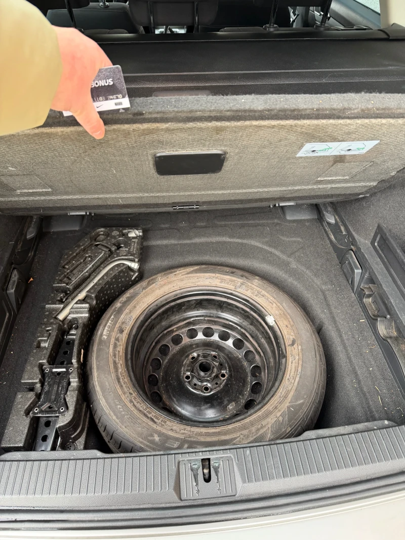 VW Passat R-line, снимка 16 - Автомобили и джипове - 53072573