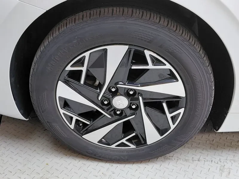 Hyundai Grandeur Exclusive* ПОДГРЕВ* ОБДУХВАНЕ* 360 КАМЕРИ* MEMORY, снимка 5 - Автомобили и джипове - 56585997