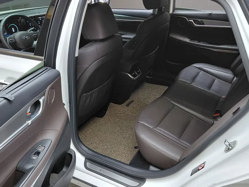 Hyundai Grandeur Exclusive* ПОДГРЕВ* ОБДУХВАНЕ* 360 КАМЕРИ* MEMORY, снимка 12 - Автомобили и джипове - 56585997