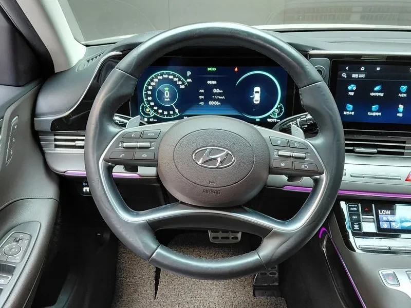 Hyundai Grandeur Exclusive* ПОДГРЕВ* ОБДУХВАНЕ* 360 КАМЕРИ* MEMORY, снимка 15 - Автомобили и джипове - 56585997