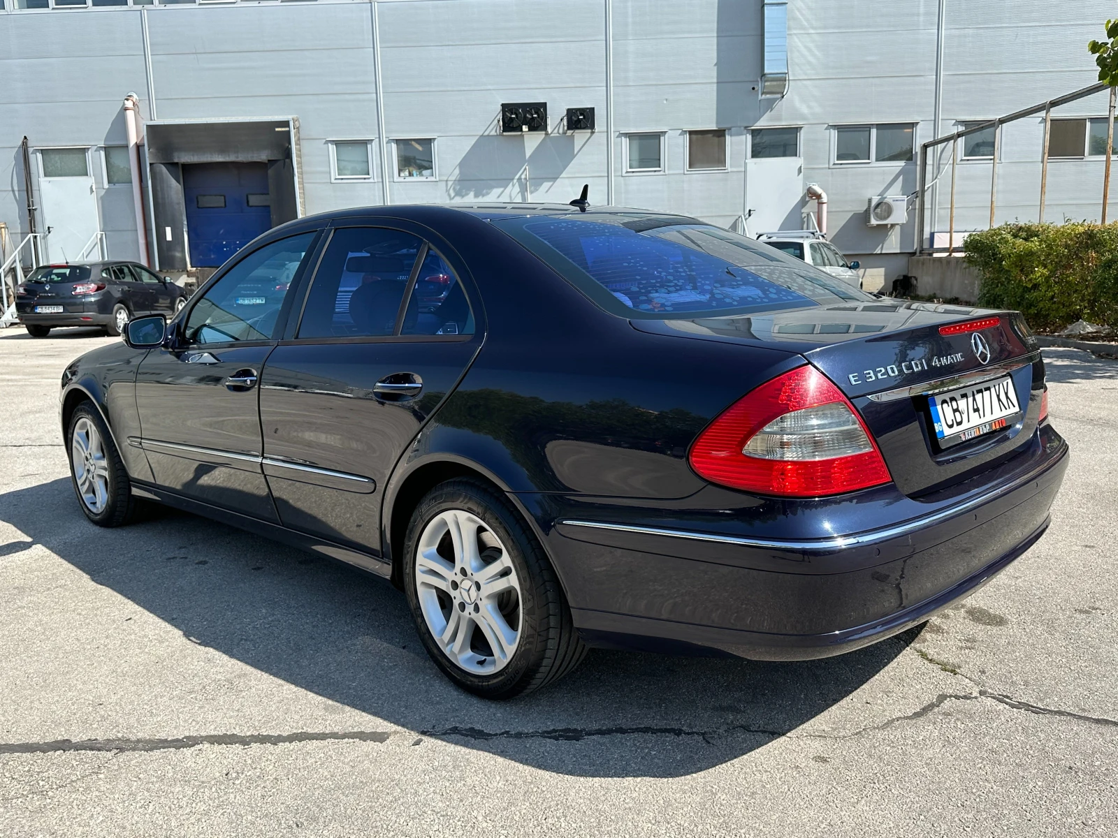 Mercedes-Benz E 320 CDI 4Matic - изображение 3