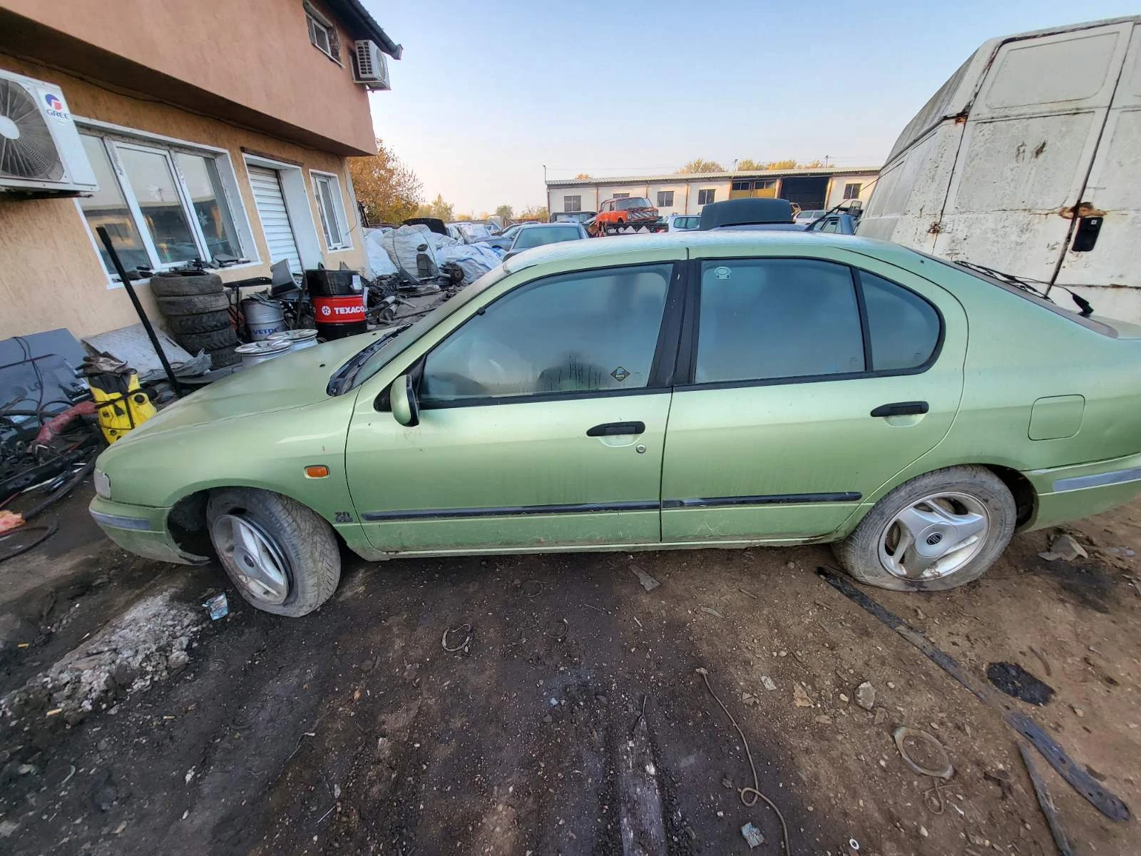 Nissan Primera  - изображение 2