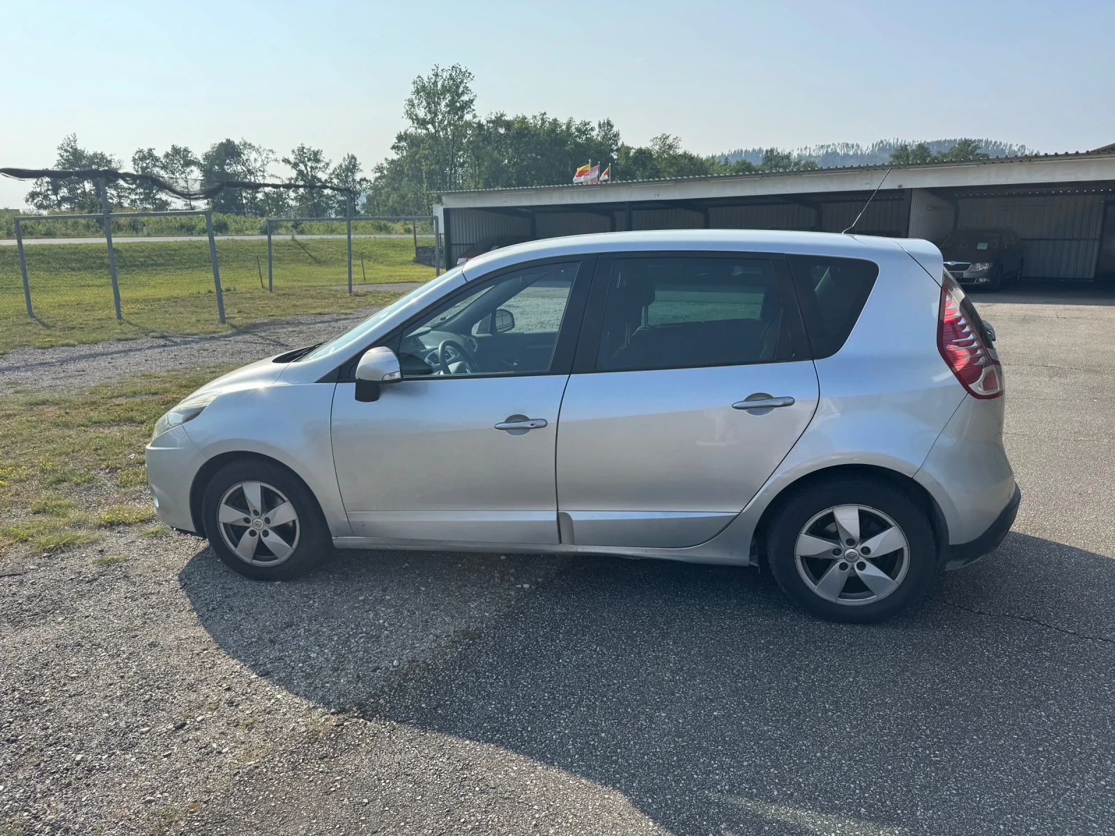 Renault Scenic 1.5DCi - изображение 7