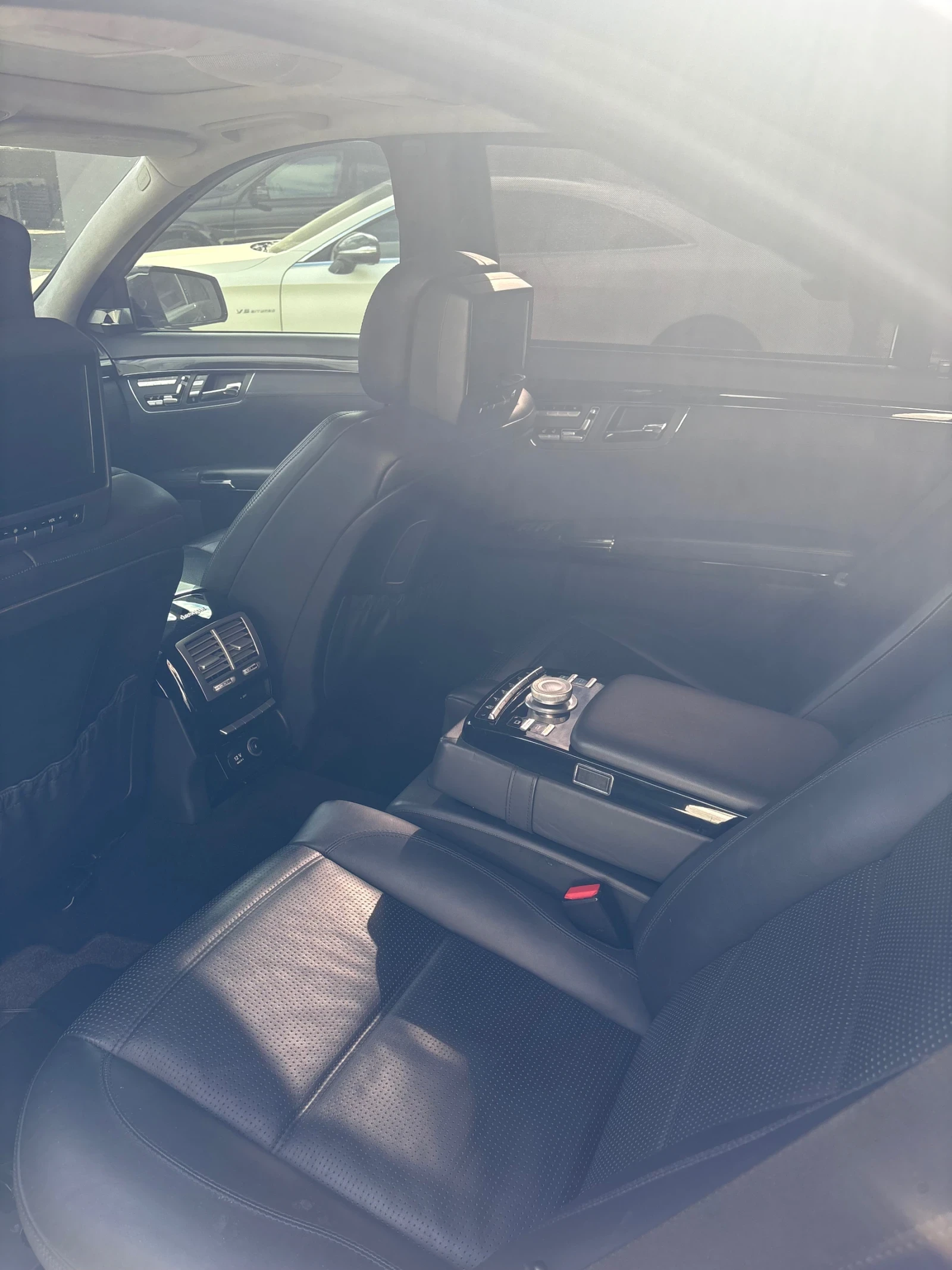 Mercedes-Benz S 65 AMG  - изображение 9