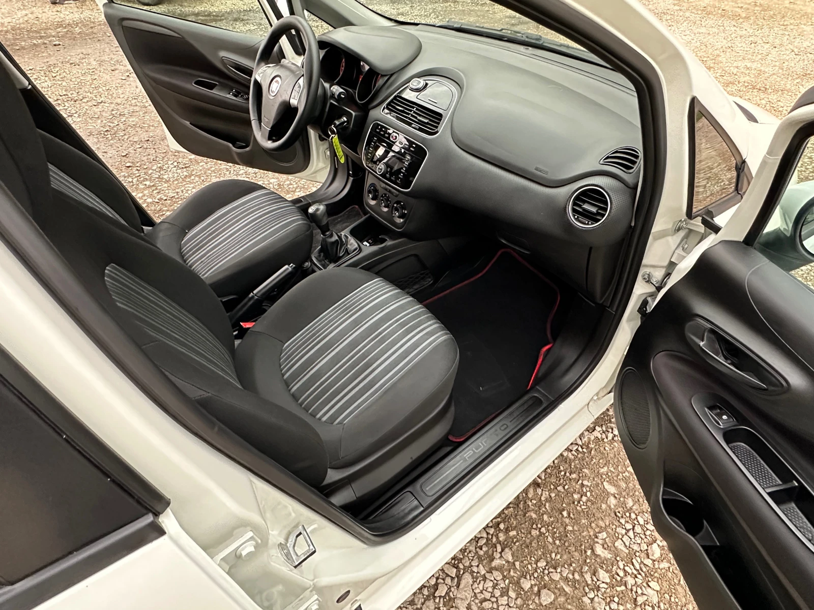 Fiat Punto EVO* DIESEL* TOP* EVRO5 - изображение 8