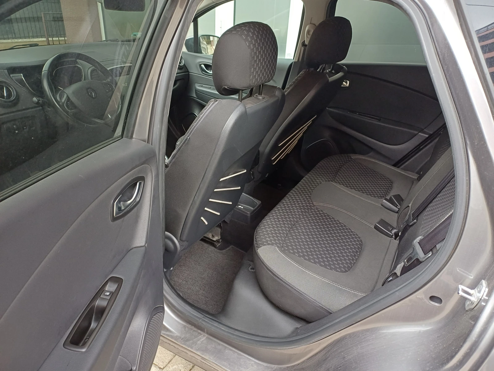 Renault Captur LED, NAVI, CAMERA | Mobile.bg — изображение 12