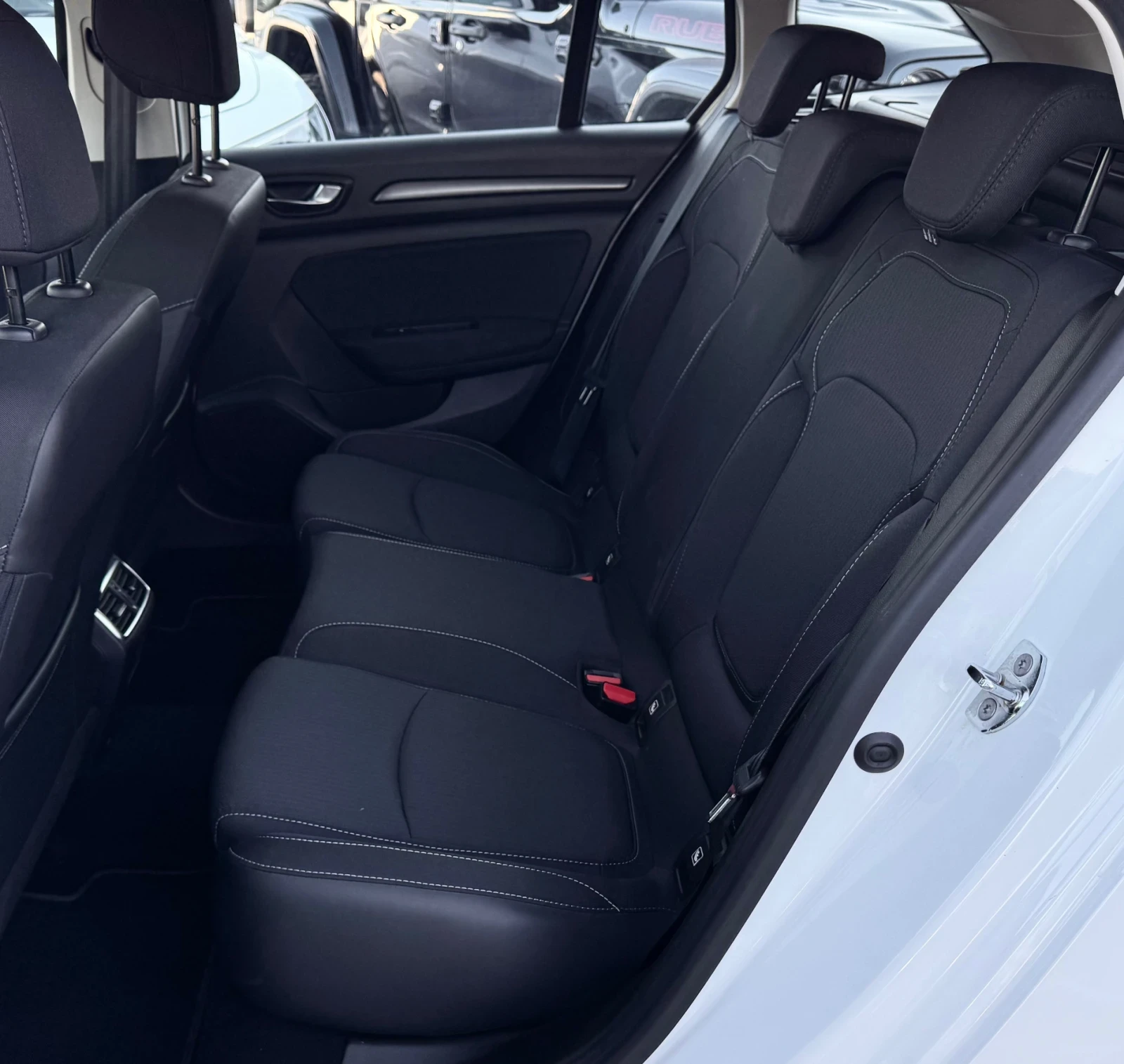 Renault Megane Сервизна история - изображение 10