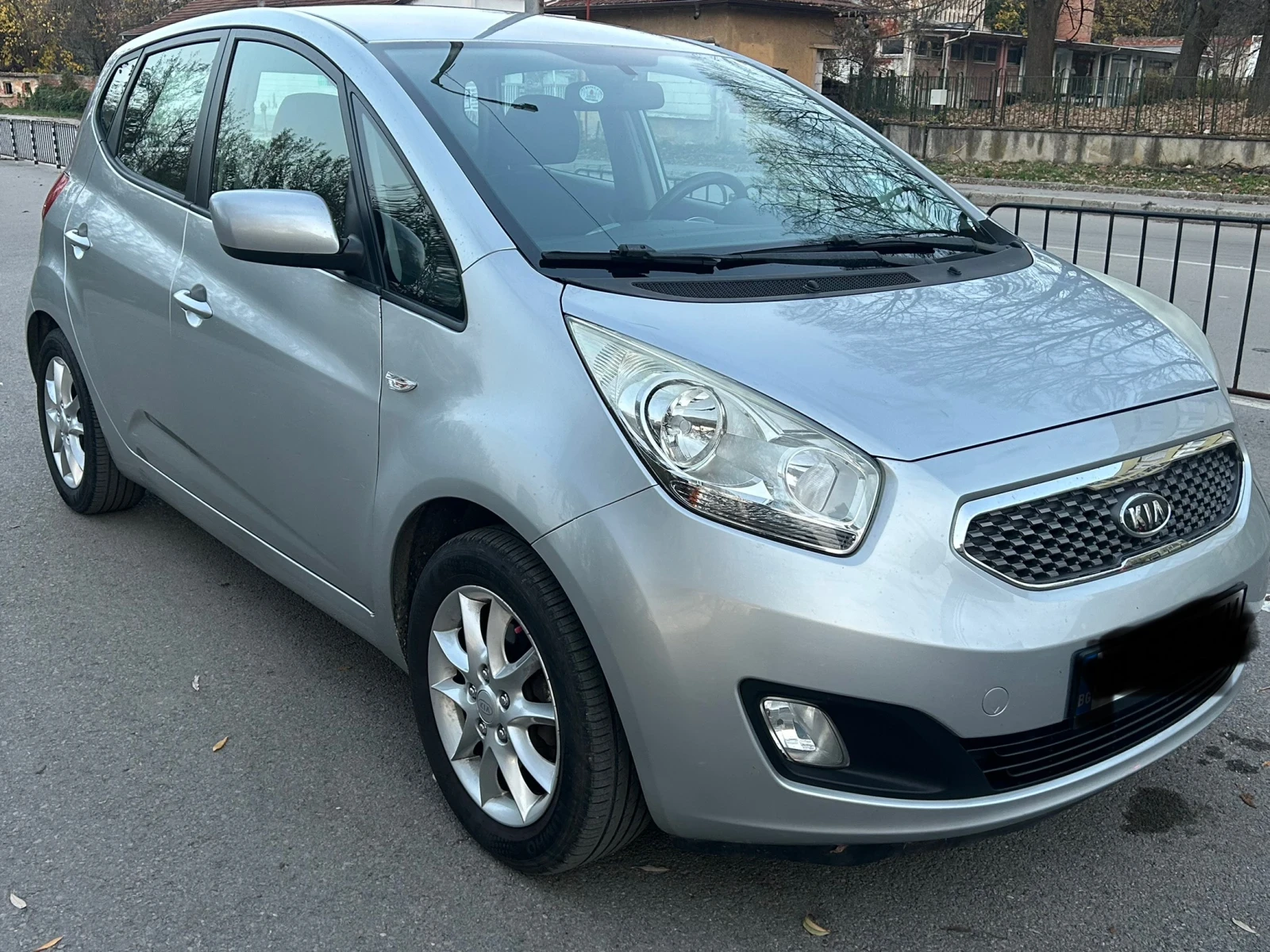 Kia Venga 1.6i / | Mobile.bg   2