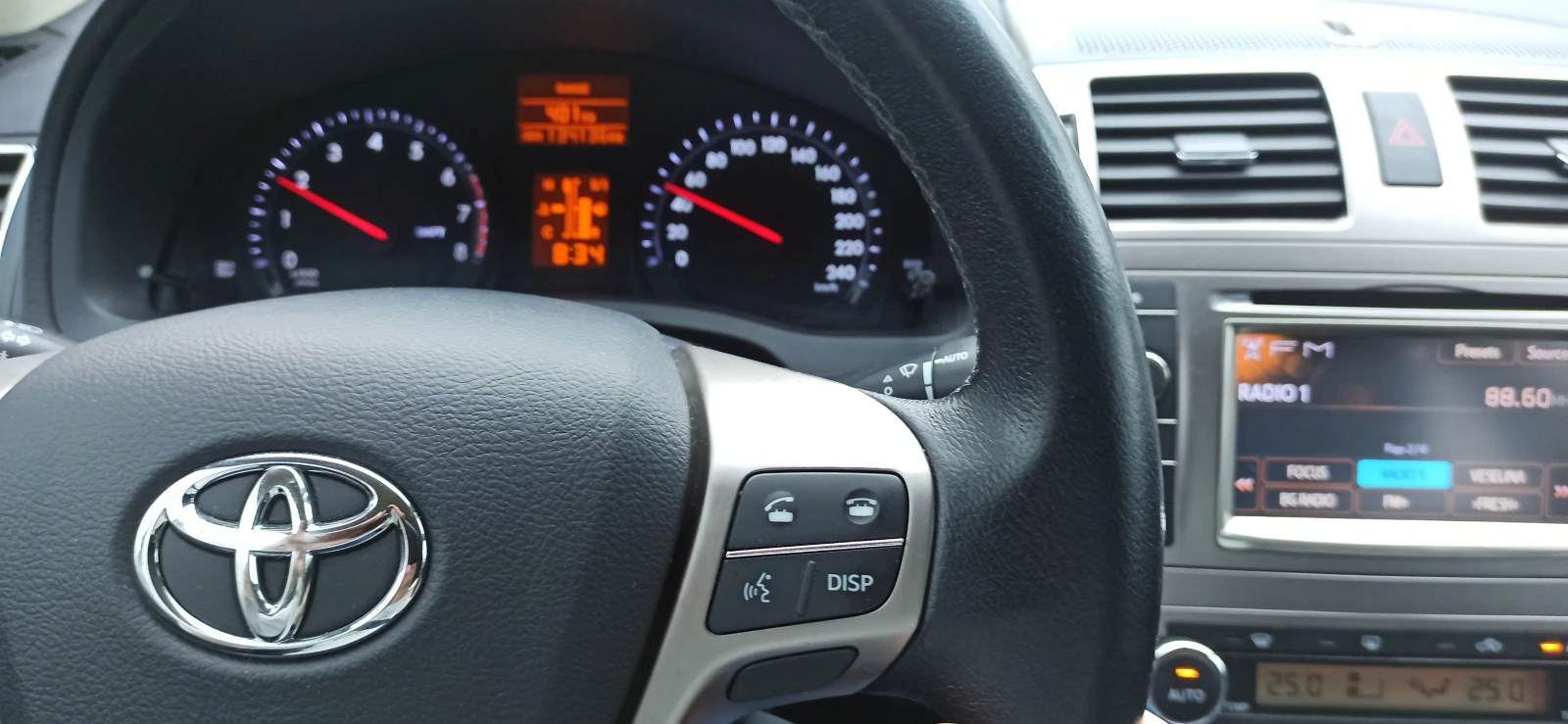 Toyota Avensis  - изображение 3