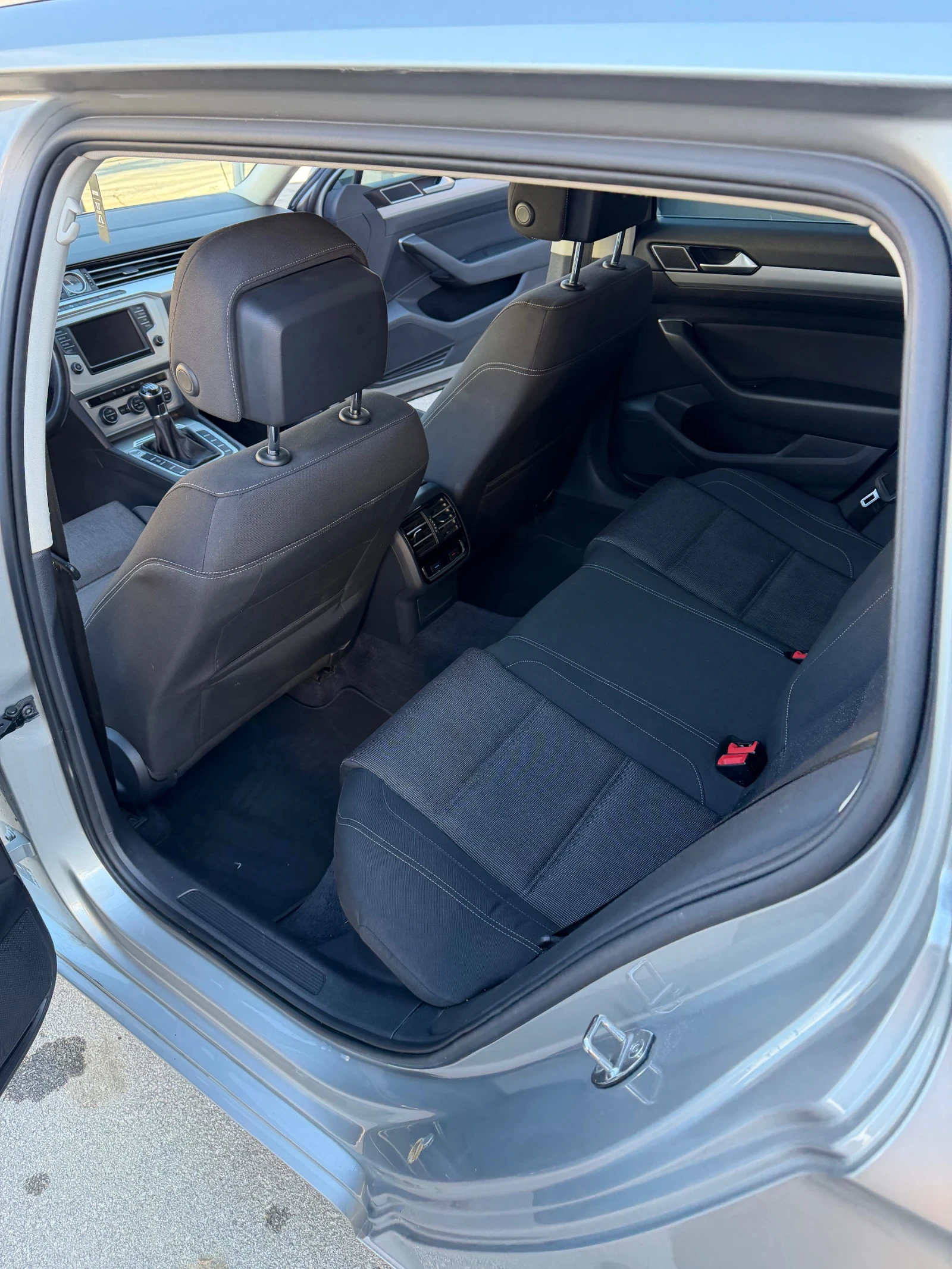 VW Passat R-line | Mobile.bg � ����������� 12