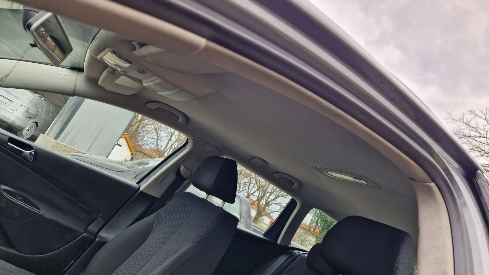 VW Passat 1.9 TDI , снимка 9 - Автомобили и джипове - 54331092