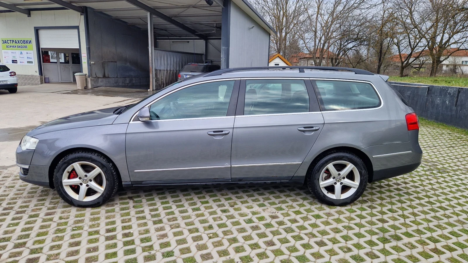 VW Passat 1.9 TDI , снимка 4 - Автомобили и джипове - 54331092