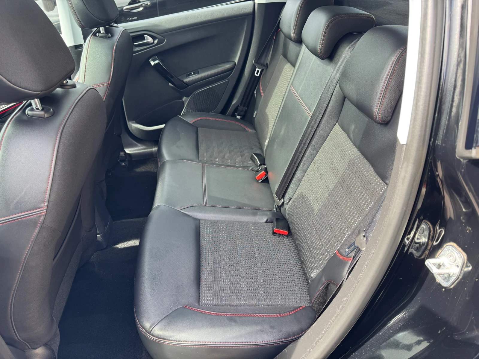 Peugeot 208 1, 2turbo GTline PANORAMA | Mobile.bg � ����������� 13