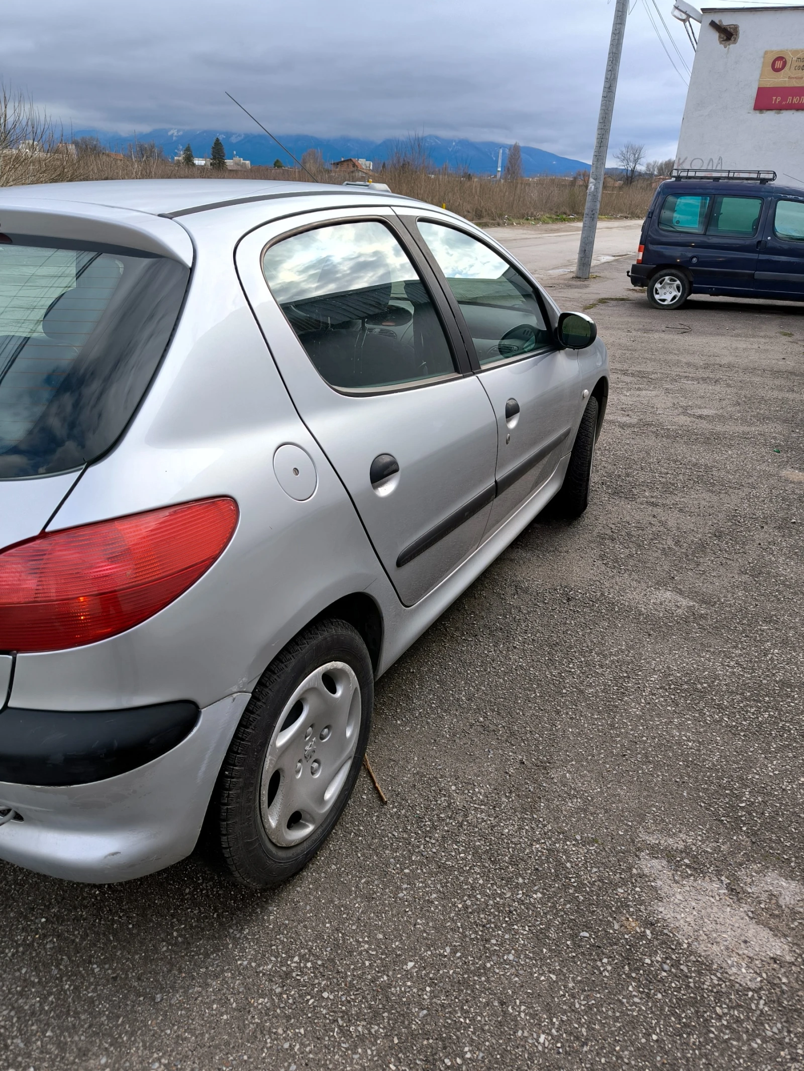Peugeot 206, снимка 3 - Автомобили и джипове - 54174599