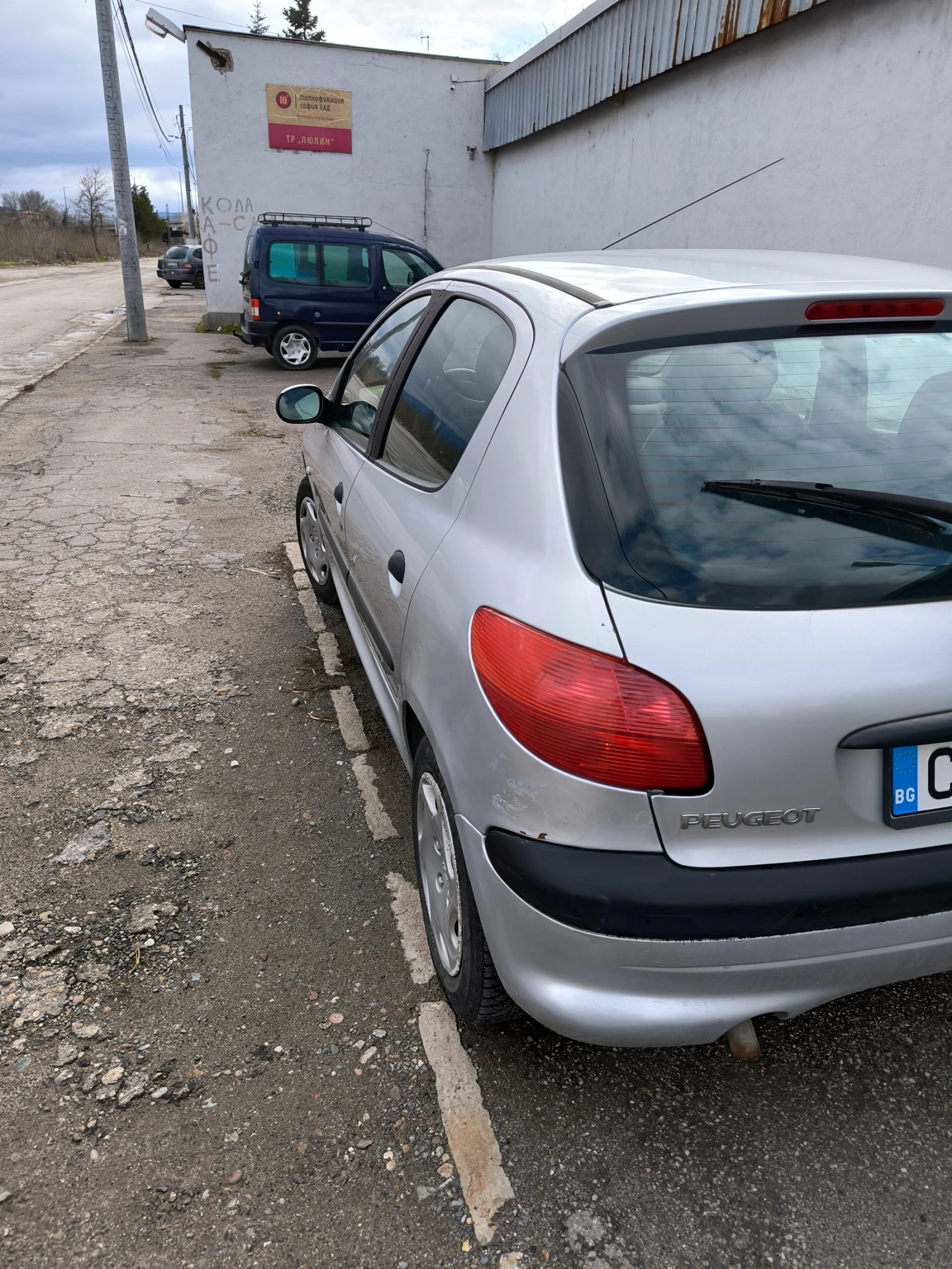 Peugeot 206, снимка 5 - Автомобили и джипове - 54174599