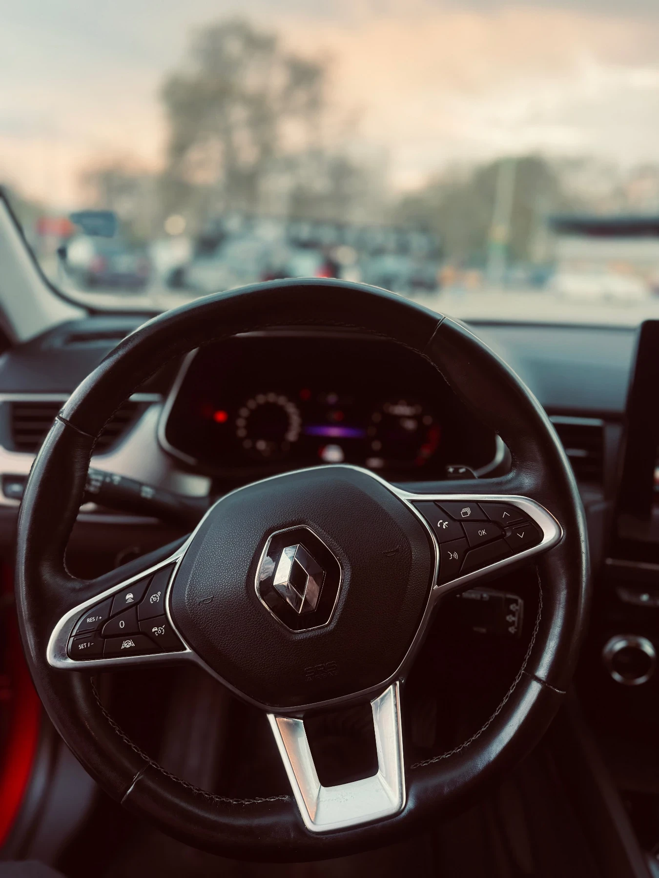 Renault Arkana, снимка 10 - Автомобили и джипове - 54285126