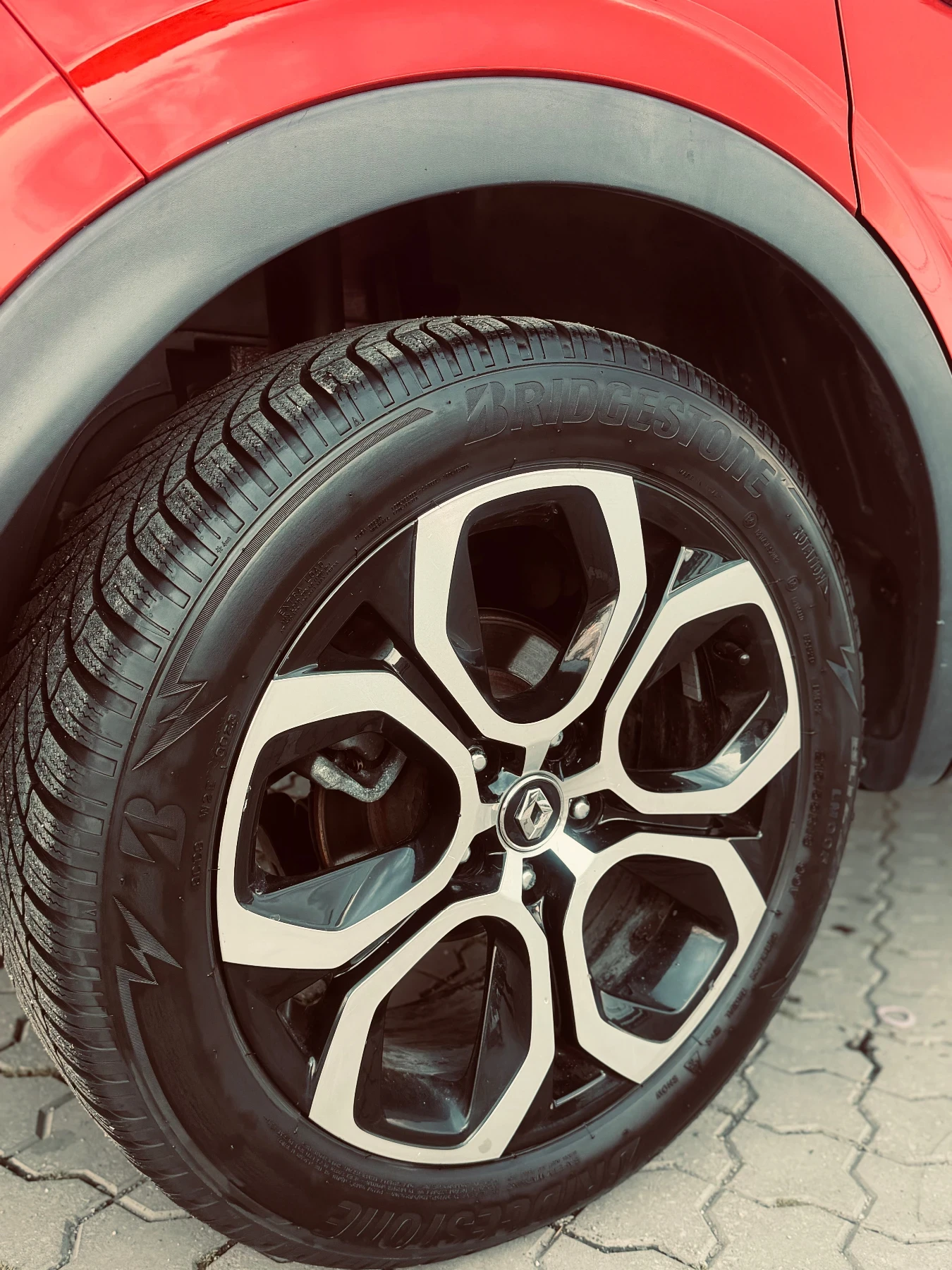 Renault Arkana, снимка 5 - Автомобили и джипове - 54285126