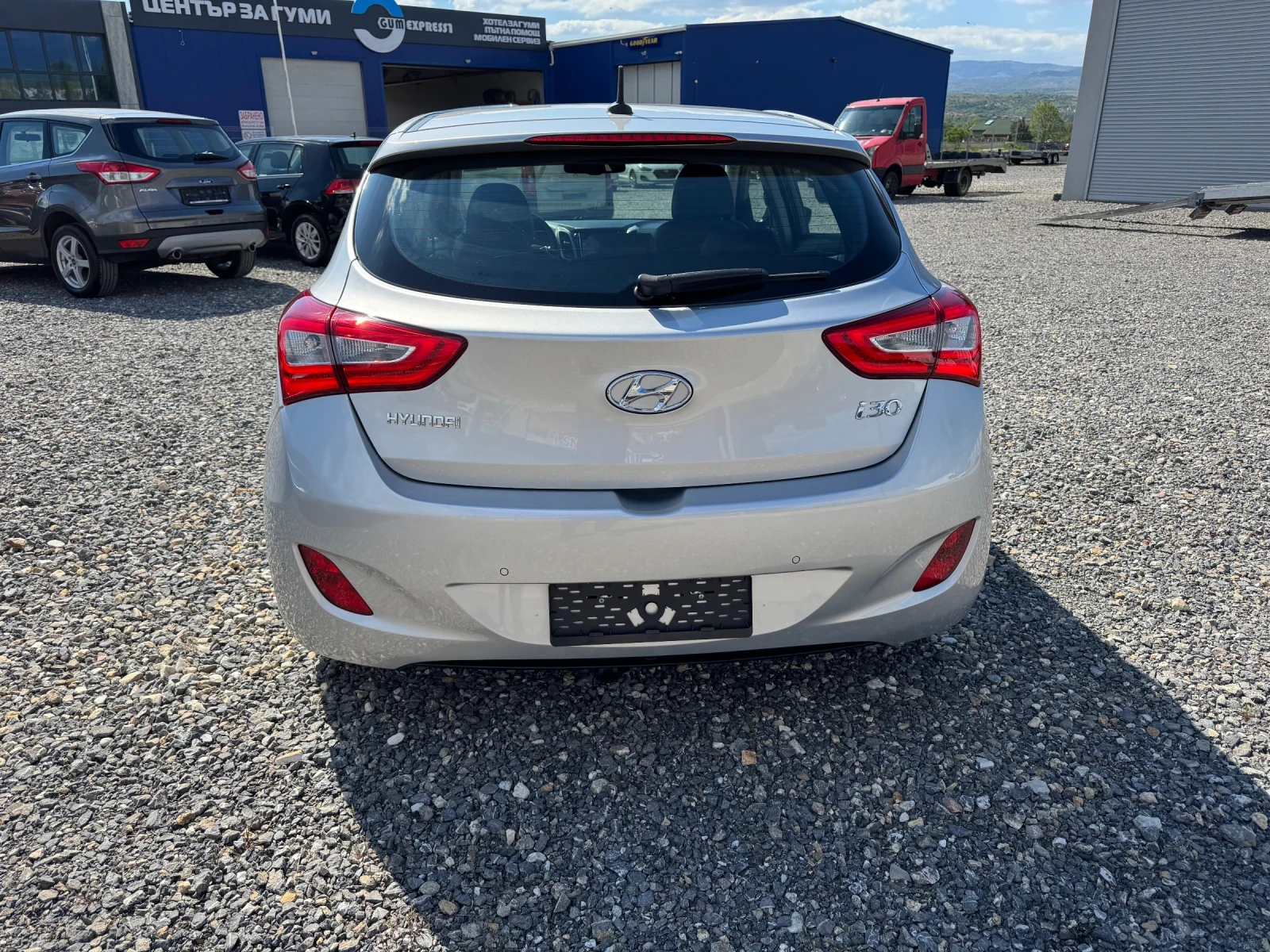 Hyundai I30 1.6CRDI   AВТОМАТИК   КОЖА   КСЕНОН  , снимка 6 - Автомобили и джипове - 54478597