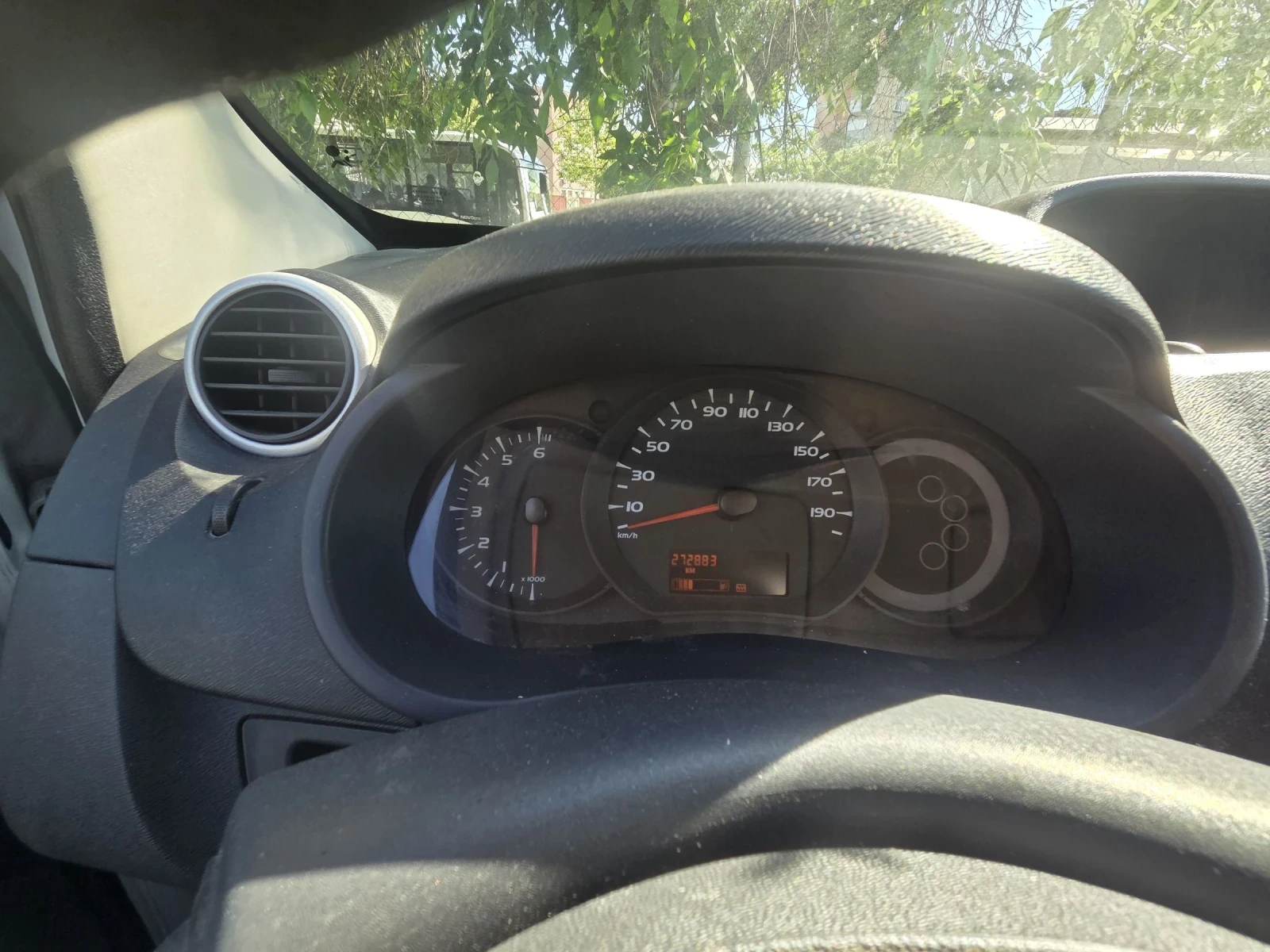 Renault Kangoo 1.5 DCI, снимка 11 - Автомобили и джипове - 54623249