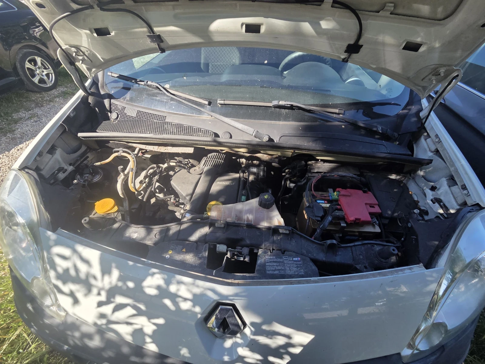 Renault Kangoo 1.5 DCI, снимка 13 - Автомобили и джипове - 54623249