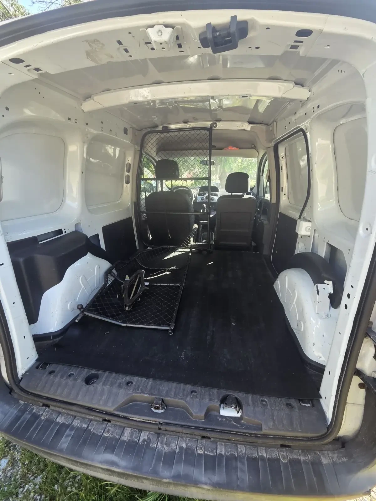 Renault Kangoo 1.5 DCI, снимка 3 - Автомобили и джипове - 54623249