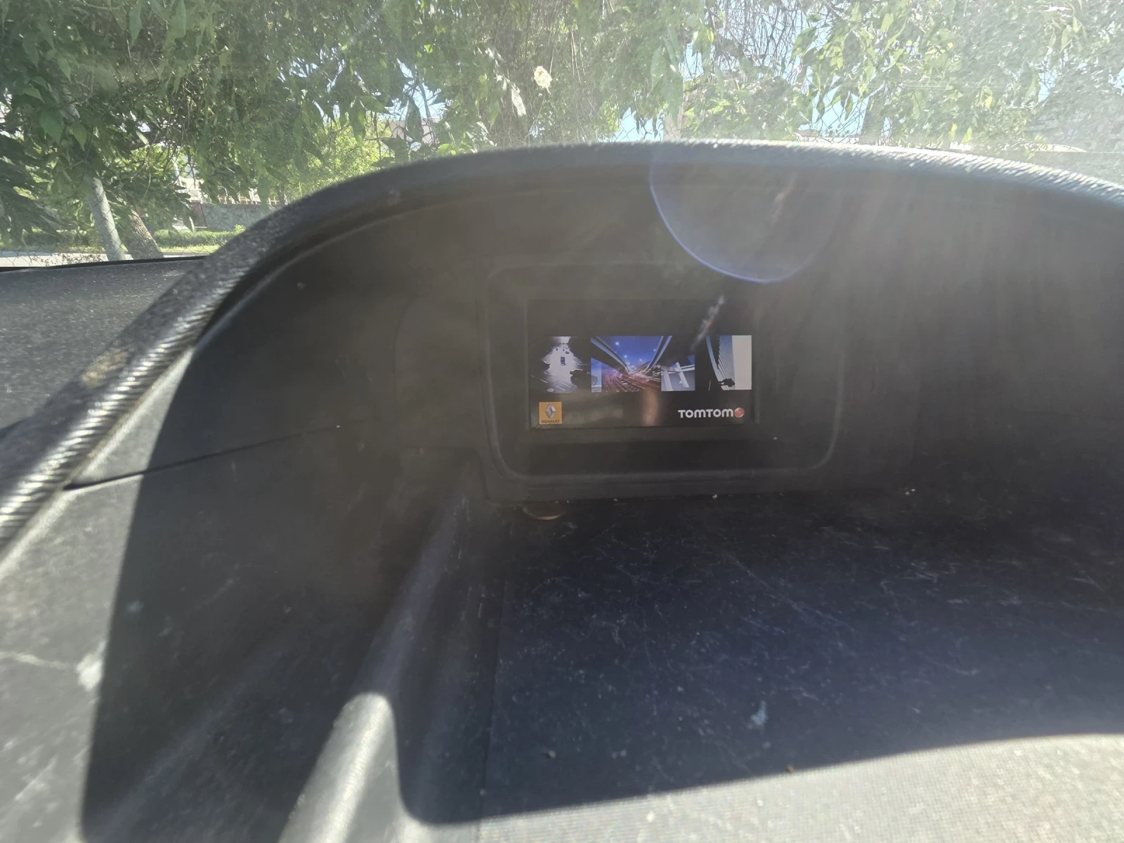 Renault Kangoo 1.5 DCI, снимка 9 - Автомобили и джипове - 54623249