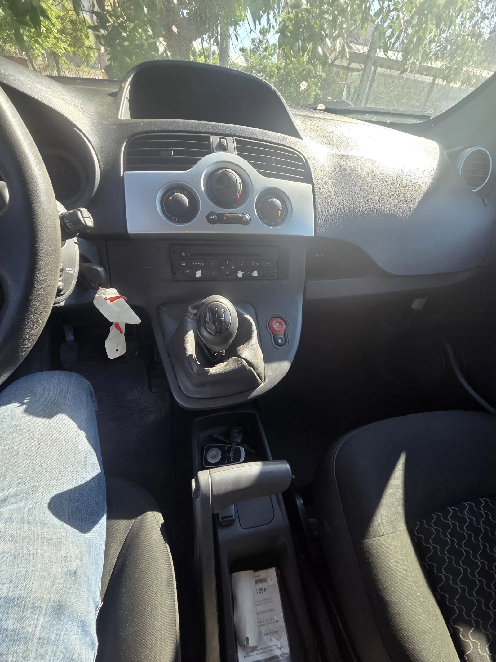 Renault Kangoo 1.5 DCI, снимка 12 - Автомобили и джипове - 54623249